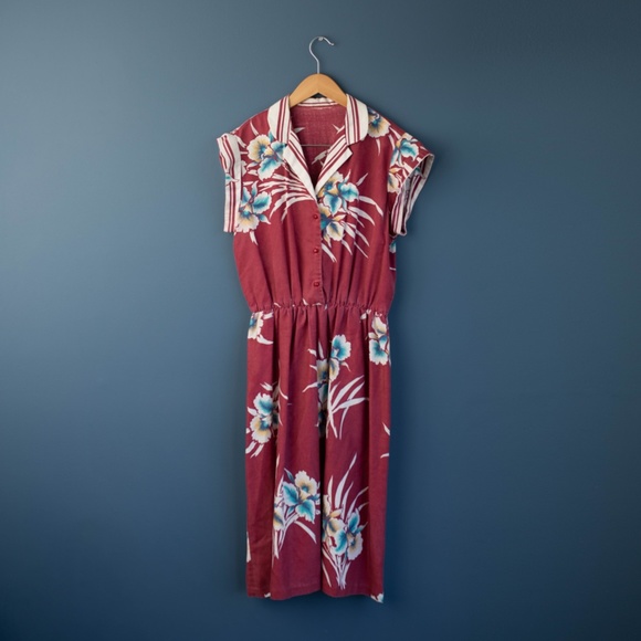 Dresses & Skirts - Vintage Floral dress